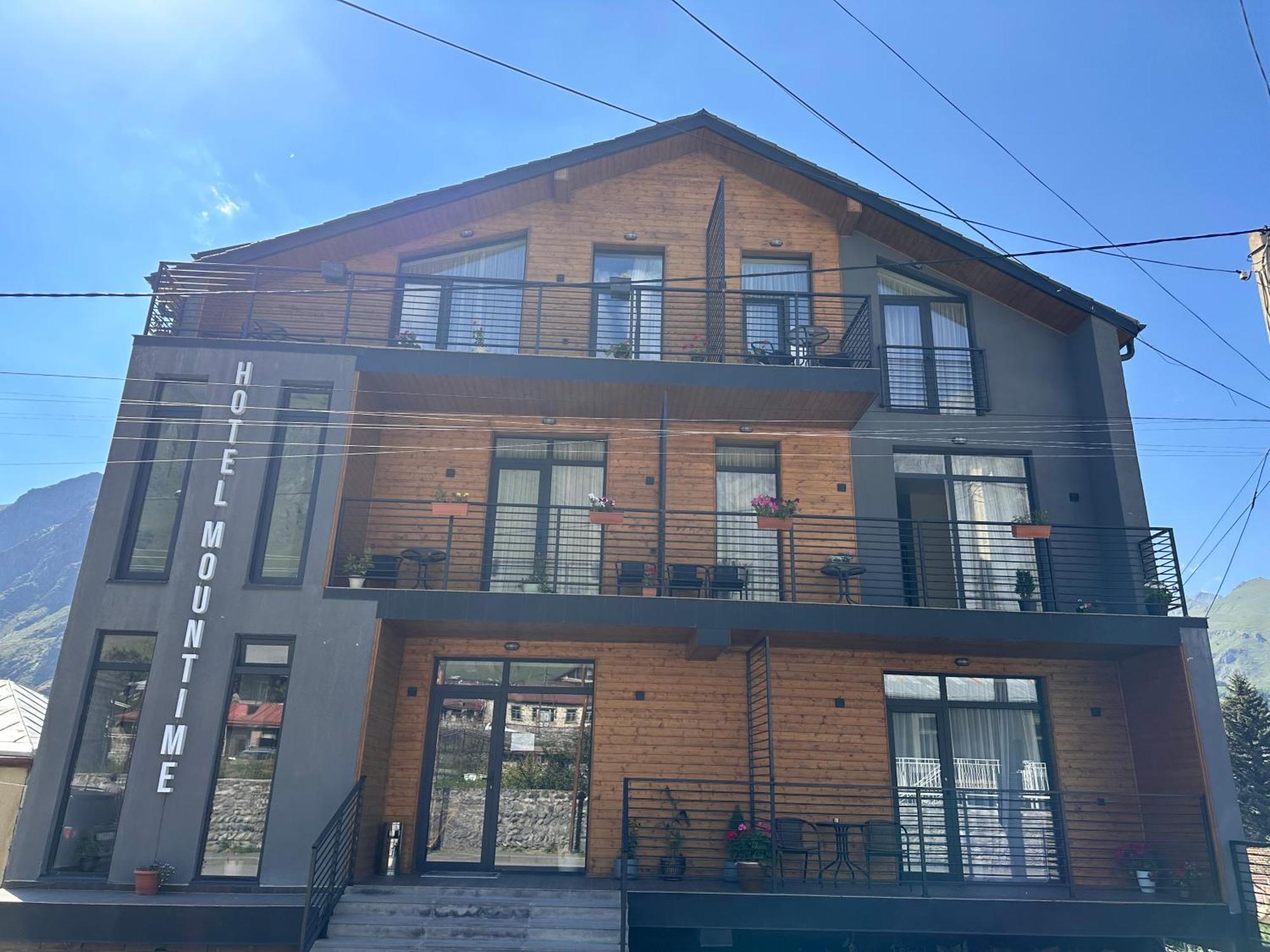 Hotel Mountime Kazbegi Exterior photo